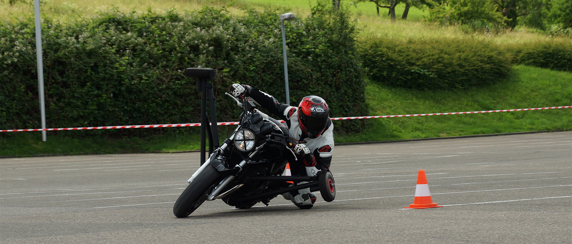 Kurvenlimit Motorrad Schräglagentraining im Raum Stuttgart
